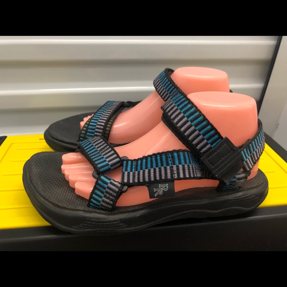 River Rapids Men’s Blue/Gray Sport Sandals SZ. 8.5